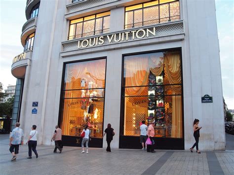 best Louis Vuitton store paris